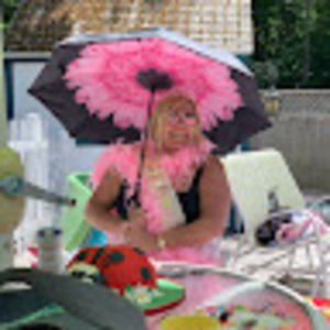 Meet your Posher, Helena